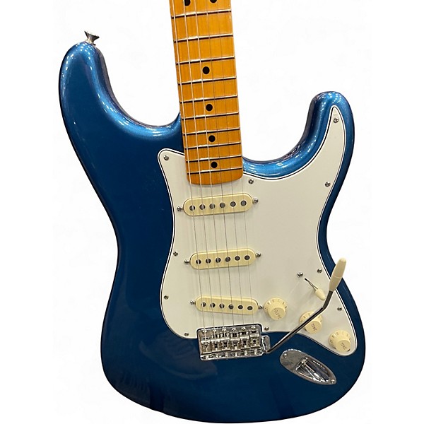 Used Fender AMERICAN VINTAGE II 1973 STRATOCASTER Lake Placid Blue Solid Body Electric Guitar