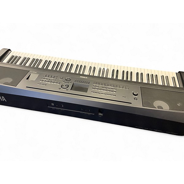 Used Yamaha DGX-670 Digital Piano