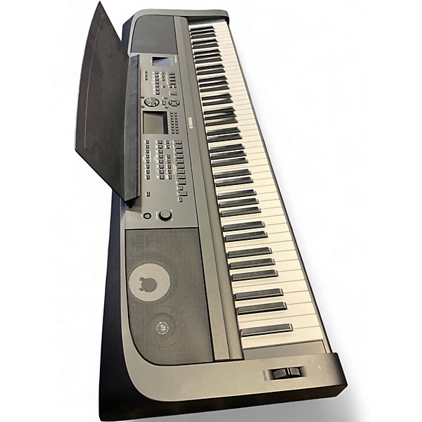 Used Yamaha DGX-670 Digital Piano