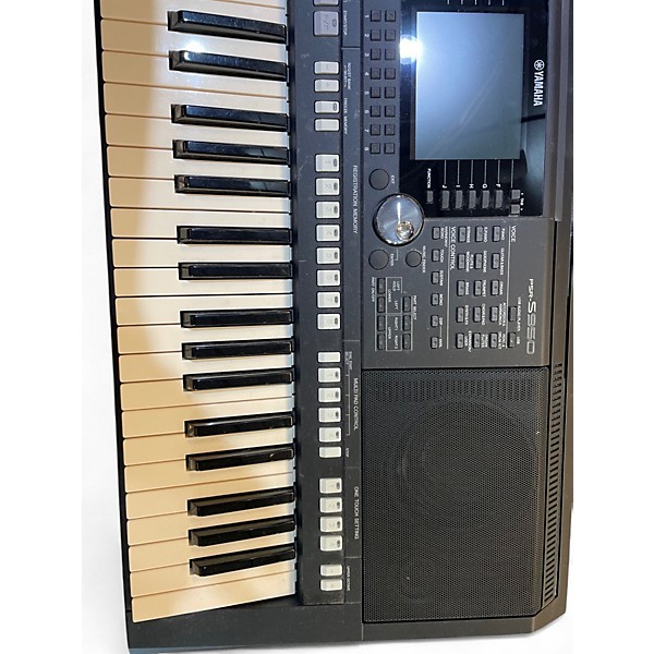 Used Yamaha PSRS950 Arranger Keyboard