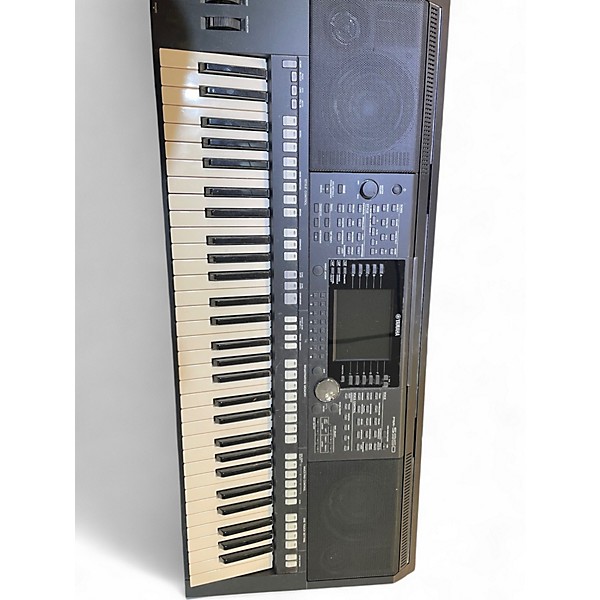Used Yamaha PSRS950 Arranger Keyboard