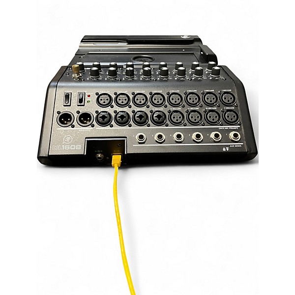 Used Mackie DL1608 Digital Mixer