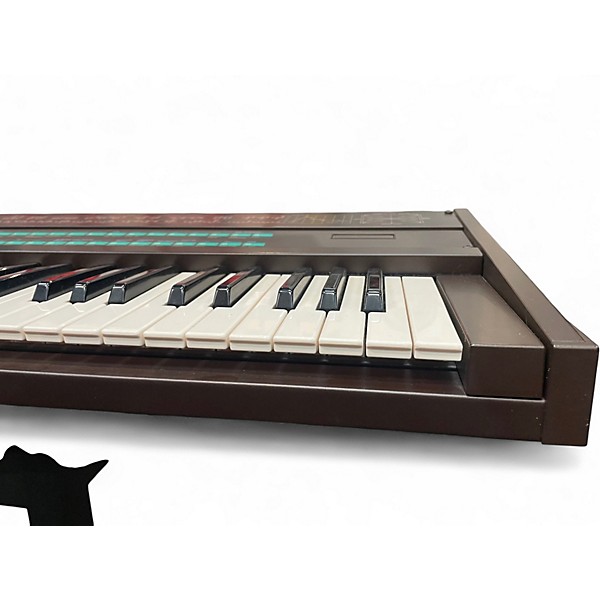 Used Yamaha DX7 Synthesizer