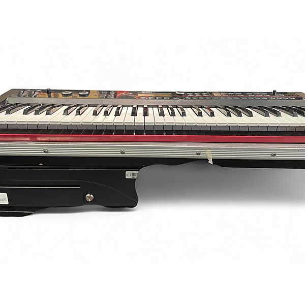 Used KORG Kross 61 Key Keyboard Workstation