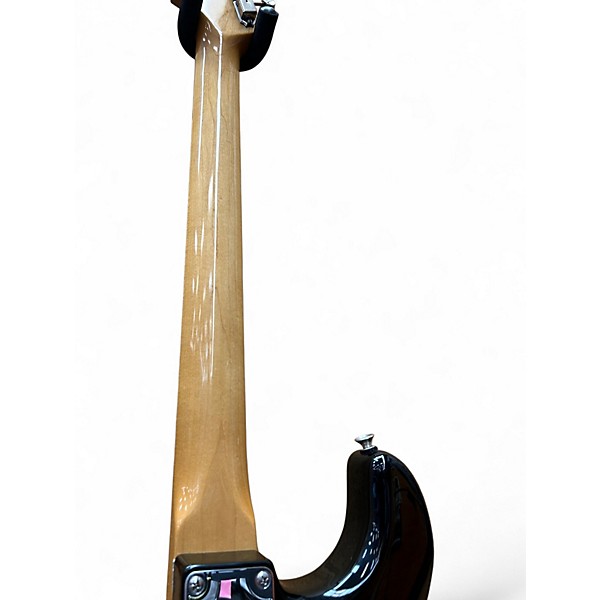 Used Fender Artist Series Robert Cray Stratocaster 3 Color Sunburst Solid Body Electric Guitar