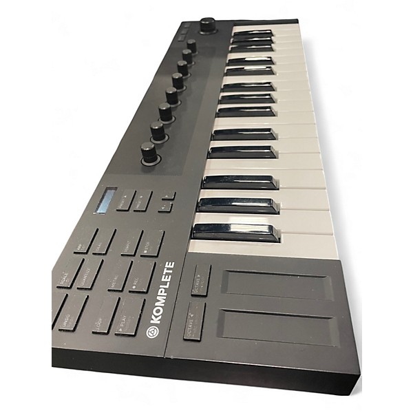 Used Native Instruments Komolete kontrol 32 MIDI Controller