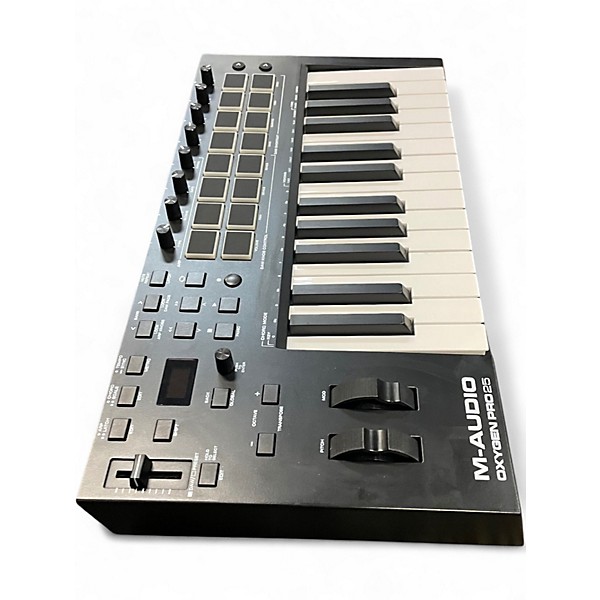 Used M-Audio Oxygen Pro 25 MIDI Controller