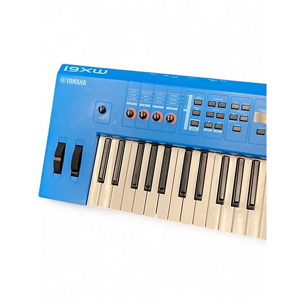 Used Yamaha MX61 61 Key Keyboard Workstation