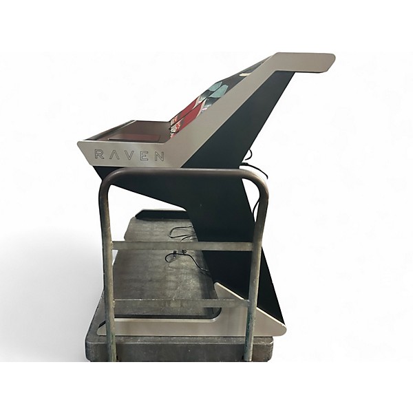 Used Steven Slate Audio RAVEN MTI2 DESK