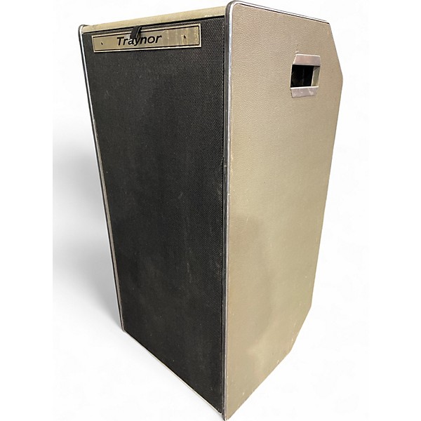 Used Traynor YC-188 Bass Cabinet