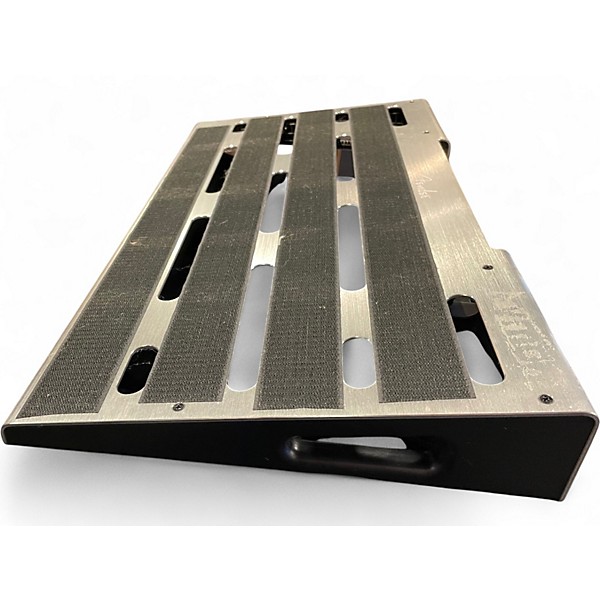 Used Fender PROFESSIONAL PEDALBOARD MEDIUM Pedal Board