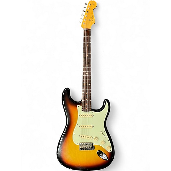 Used 2005 Fender Custom Shop 1960s Stratocaster Closet Classic Sunburst Solid Body Electric Guitar
