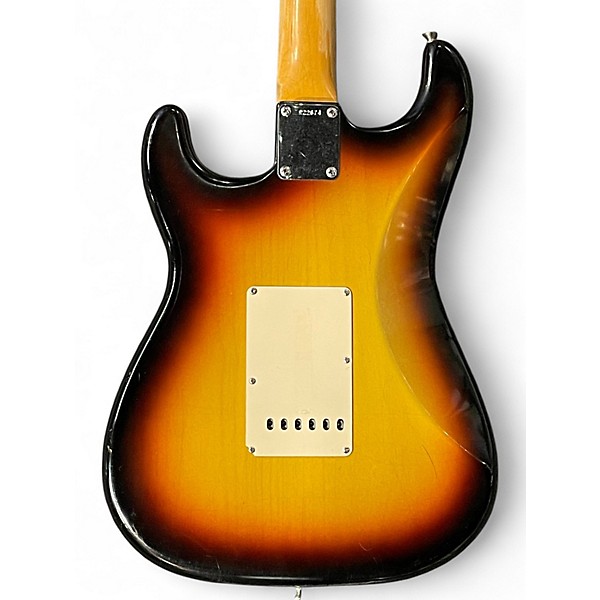 Used 2005 Fender Custom Shop 1960s Stratocaster Closet Classic Sunburst Solid Body Electric Guitar