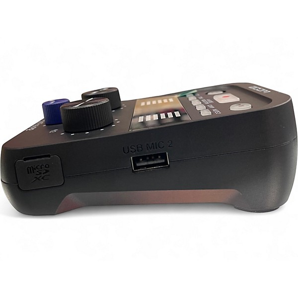 Used Zoom pod Track P2 MultiTrack Recorder