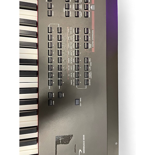 Used Yamaha S90XS 88 Key Synthesizer