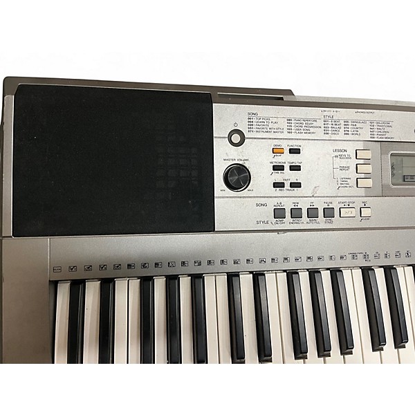 Used Yamaha PSRE353 61 Key Portable Keyboard