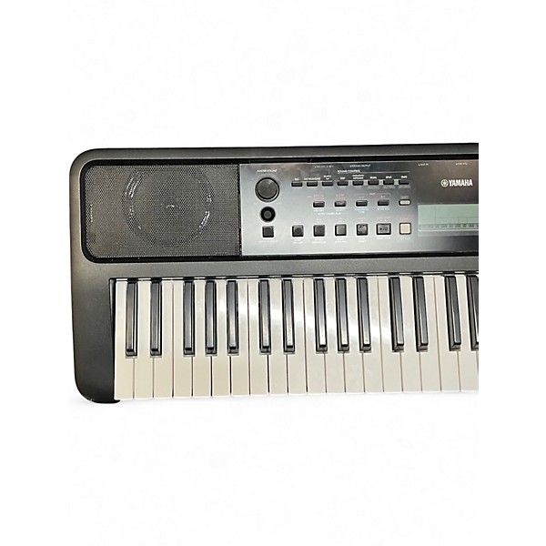 Used Yamaha PSRE383 Portable Keyboard