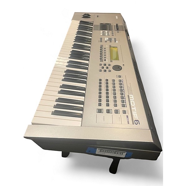 Used Yamaha Motif 6 61 Key Keyboard Workstation