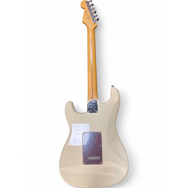 Used Fender American Professional II Stratocaster Maple Fingerboard Olympic White Solid Body Electric Guitar