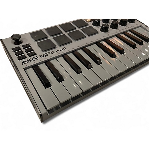Used Akai Professional MPK mini mk3 MIDI Controller