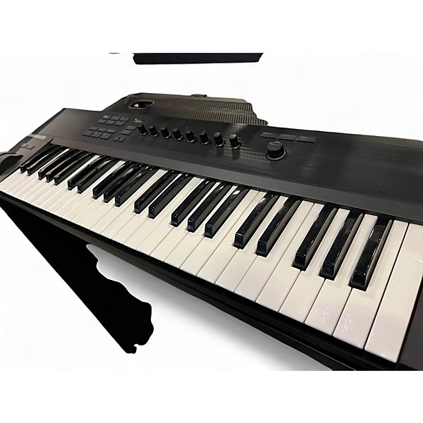 Used Native Instruments Komplete Kontrol S49 MIDI Controller