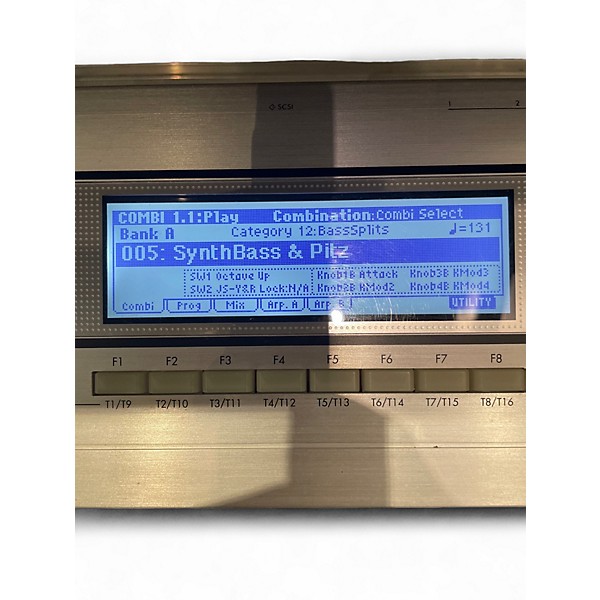 Used KORG Triton Le 61 Key Keyboard Workstation