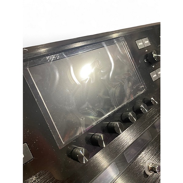 Used Line 6 Helix Effect Processor
