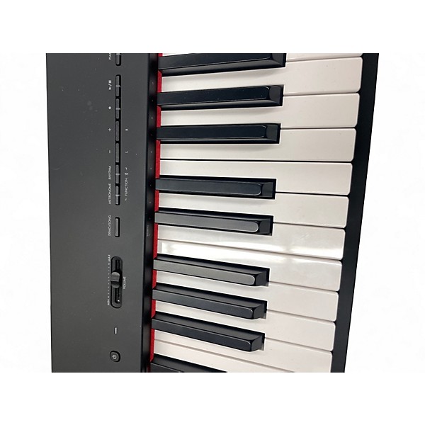 Used Yamaha P-225 Digital Piano