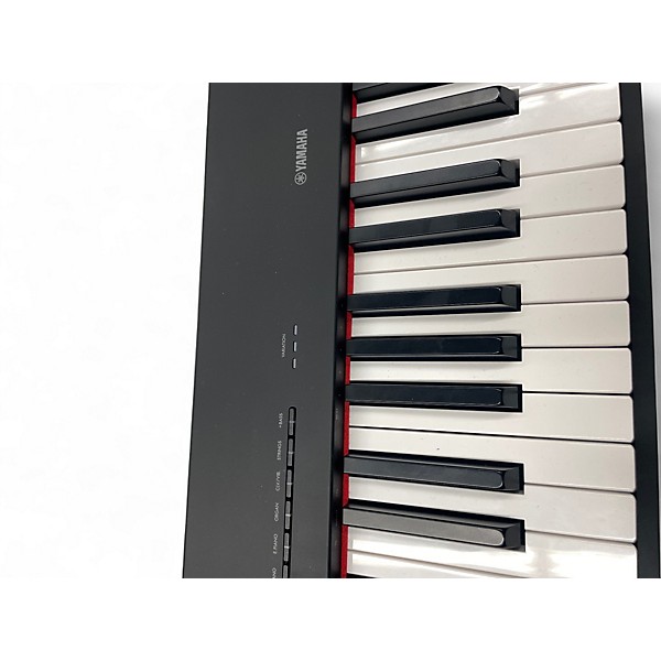 Used Yamaha P-225 Digital Piano