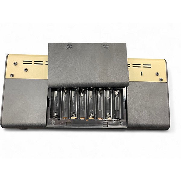 Used 2022 Yamaha THR5 5W Desk Top Modeling Guitar Combo Amp