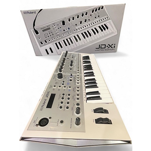 Used Roland JD-Xi (Limited Edition White) Synthesizer