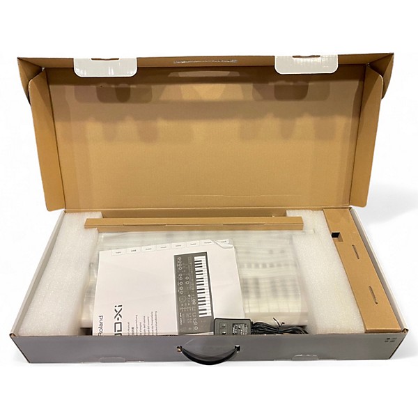 Used Roland JD-Xi (Limited Edition White) Synthesizer