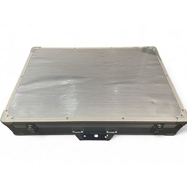 Used Line 6 Bass Pod XT Live Bass Effect Pedal