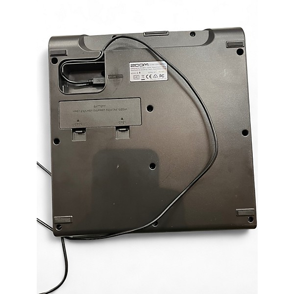 Used Zoom L 8 Powered Mixer