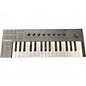 Used Native Instruments Komplete Kontrol M32 MIDI Controller thumbnail