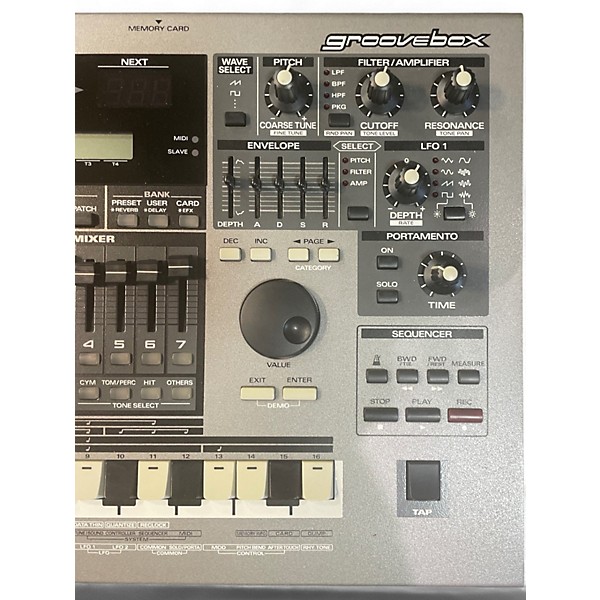 Used Roland MC-505 GROOVEBOX Production Controller