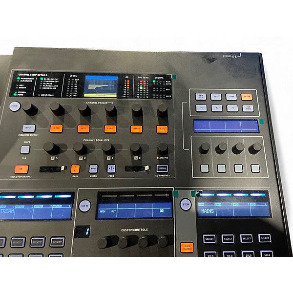 Used Behringer WING Powered Mixer
