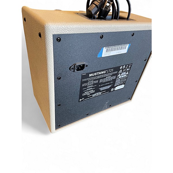 Used Fender mustang lt25 ivory Guitar Combo Amp