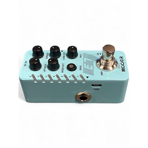 Used Mooer Synth Effect Pedal