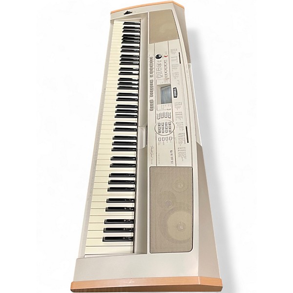 Used Yamaha DGX-500 Digital Piano