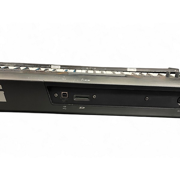 Used KORG Krome 73 Key Keyboard Workstation