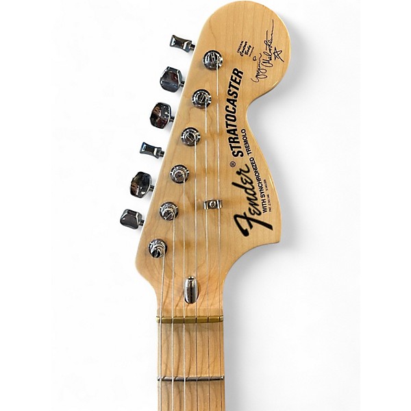 Used Fender Artist Series Yngwie Malmsteen Stratocaster Cream Solid Body Electric Guitar