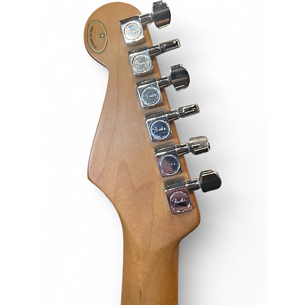 Used 2008 Fender Standard Stratocaster Sienna Sunburst Solid Body Electric Guitar