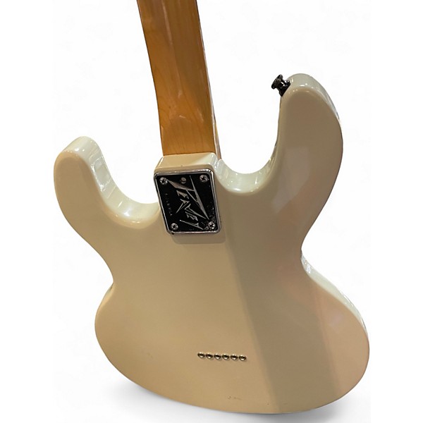 Used Peavey T60 Alpine White Solid Body Electric Guitar