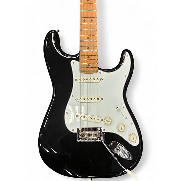 Used 2023 Fender PLAYER ROASTED STRATOCASTER BLACK Solid Body Electric Guitar