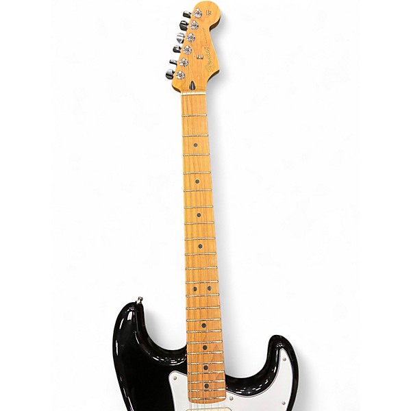 Used 2023 Fender PLAYER ROASTED STRATOCASTER BLACK Solid Body Electric Guitar