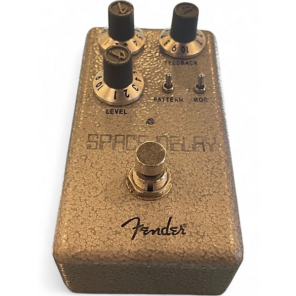Used Fender SPACE DELAY Effect Pedal