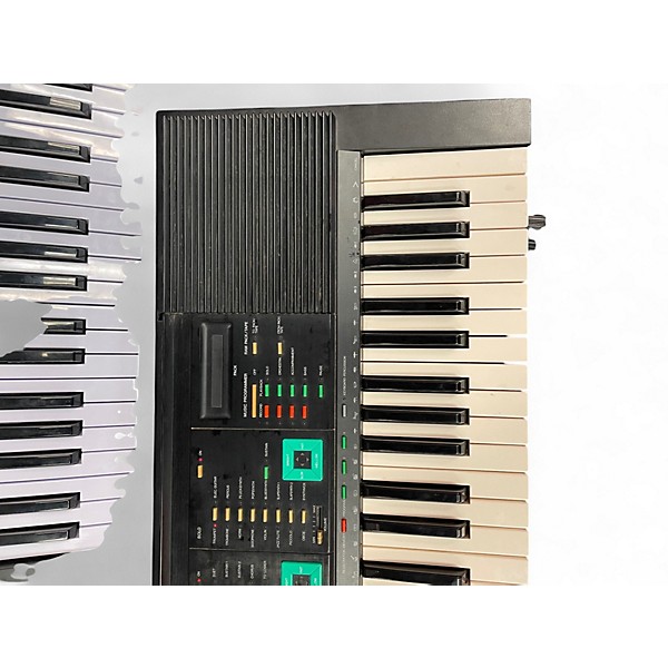 Used Yamaha PSRE263 61 Key Portable Keyboard