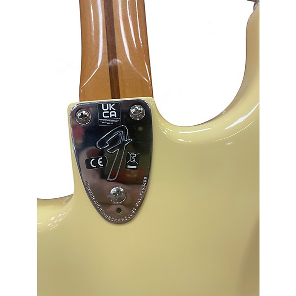 Used Fender Vintera 70s Stratocaster Vintage White Solid Body Electric Guitar