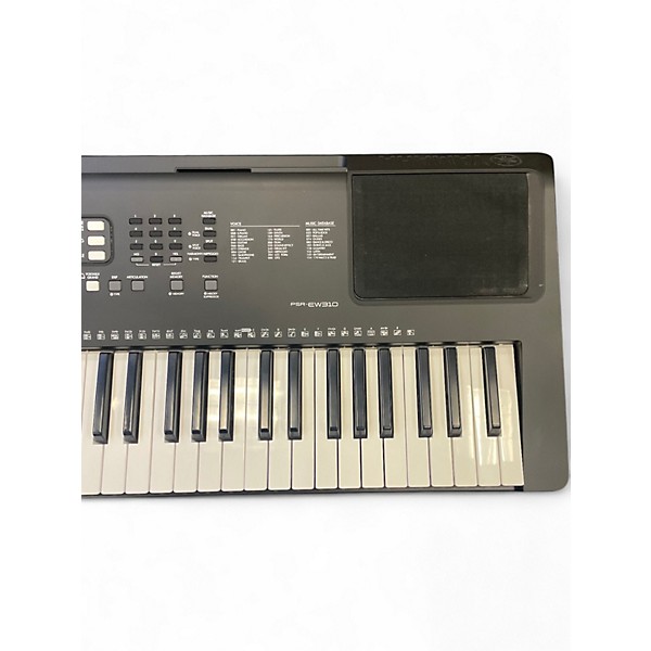 Used Yamaha YAMAHA PSREW320 Portable Keyboard